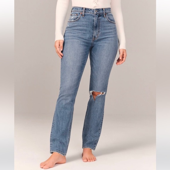 Abercrombie and Fitch Straight 90’s Jeans - Picture 6 of 6